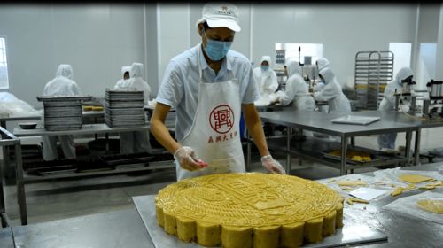 李子柒與三只松鼠 當(dāng)美食IP的香氣，引領(lǐng)食品銷售新風(fēng)向